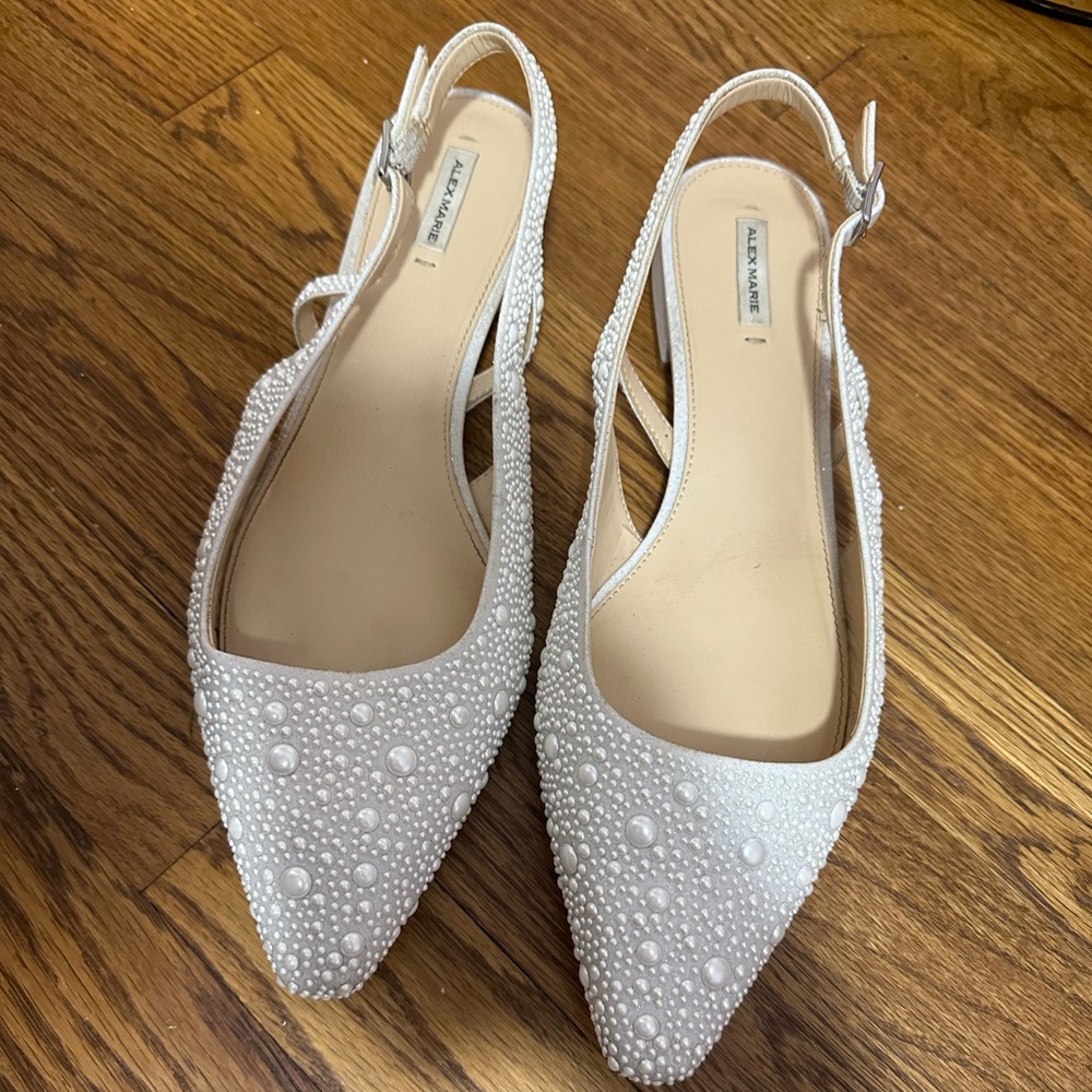 Size 10 Alex Marie White Pearl Shoes